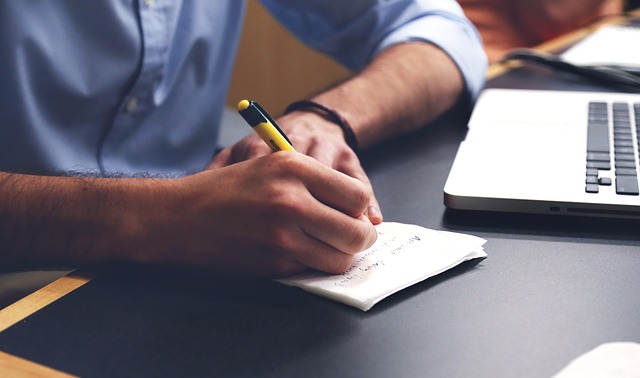A legitimate ESA letter MUST be written by a licensed mental health professional.